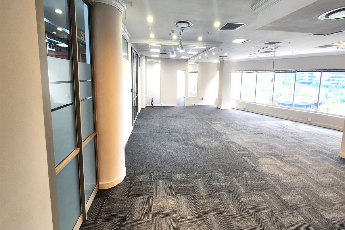 Offices to let in Sandown, Sandton - Photo 3