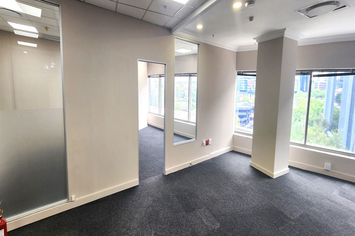 Offices to let in Sandown, Sandton - Photo 4