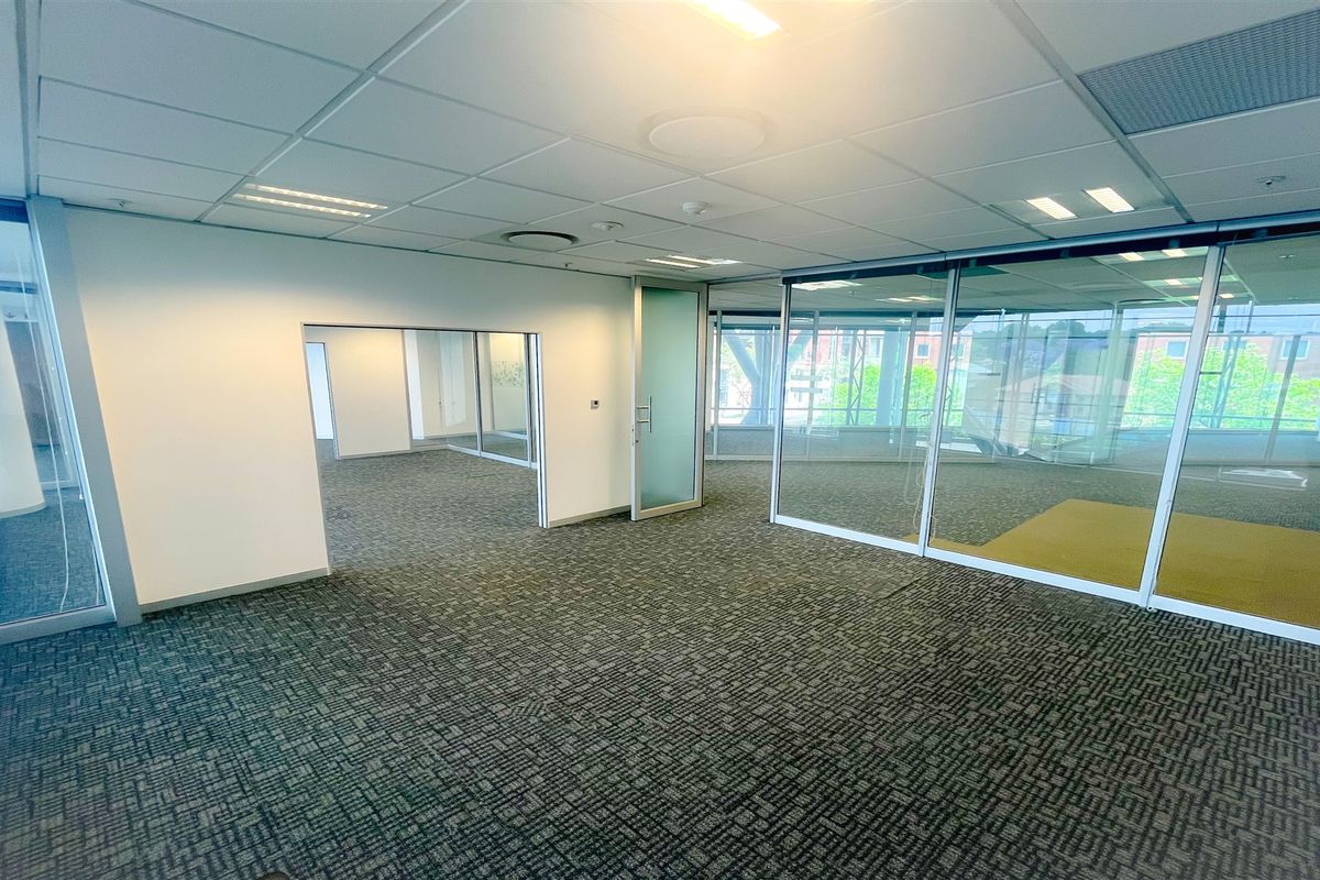 Office space to let in Melrose Arch - Photo 3