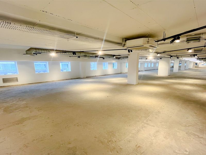 Office space to let in Parktown North/Rosebank - Photo 9