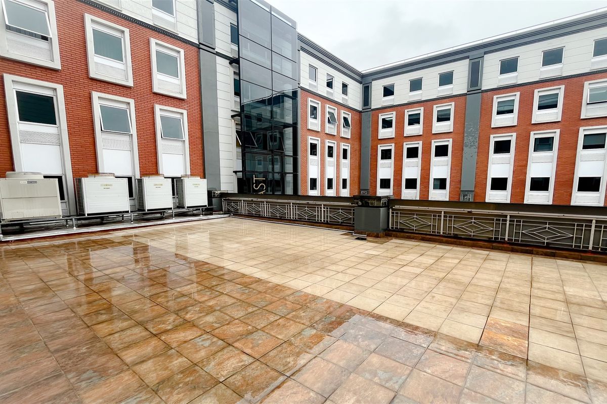 Office space to let in Parktown North/Rosebank - Photo 4