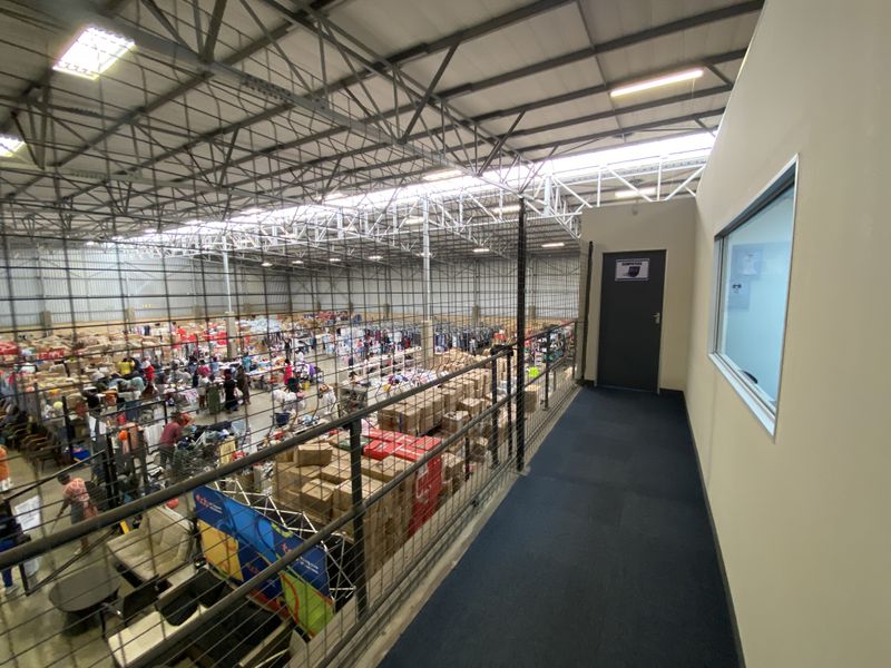2,325m2 Standalone Warehouse To Let in Secure Midrand Business Park - Photo 3