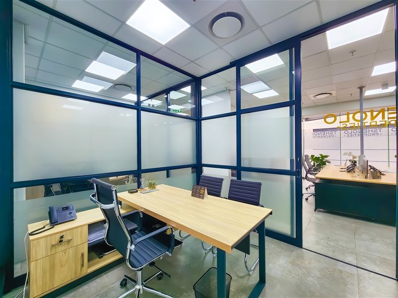 Modern Open Plan Office to Let in Dainfern Square - Photo 7