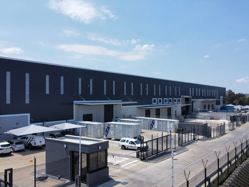 Warehouse to let in Longlake - Photo 7