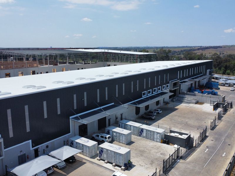 Warehouse to let in Longlake - Photo 8