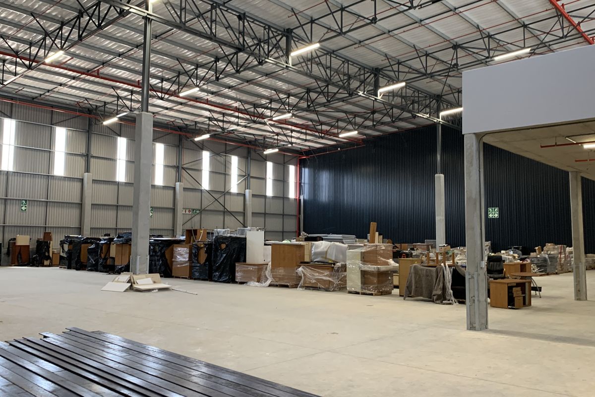 Warehouse to let in Longlake - Photo 4