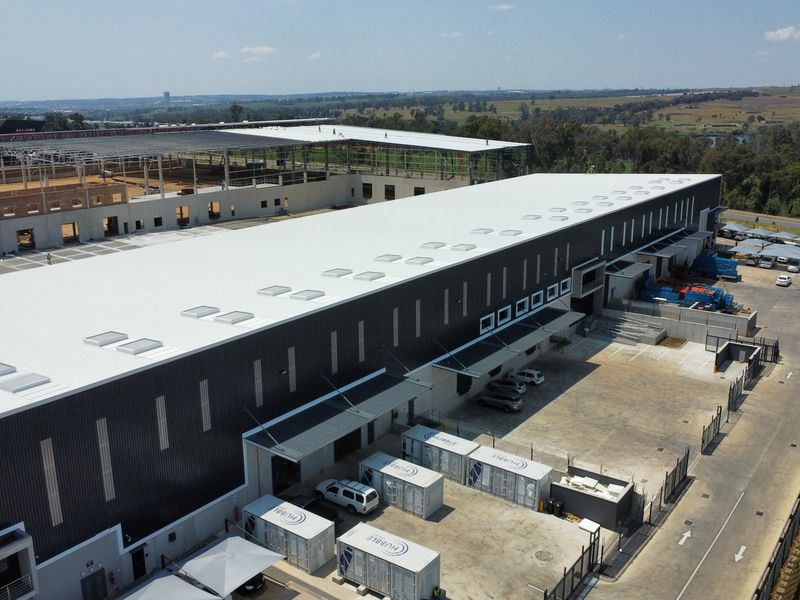 Warehouse to let in Longlake - Photo 9