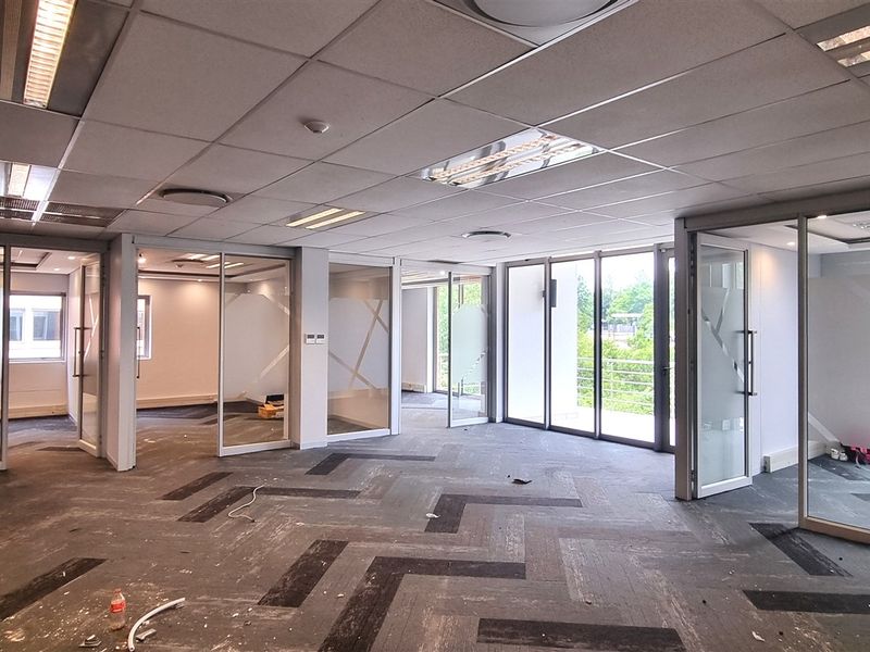 Office space to let in Bally Oaks Office Park - Photo 9