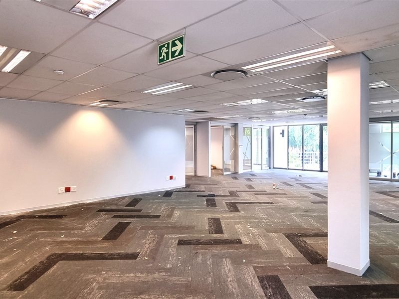 Office space to let in Bally Oaks Office Park - Photo 8