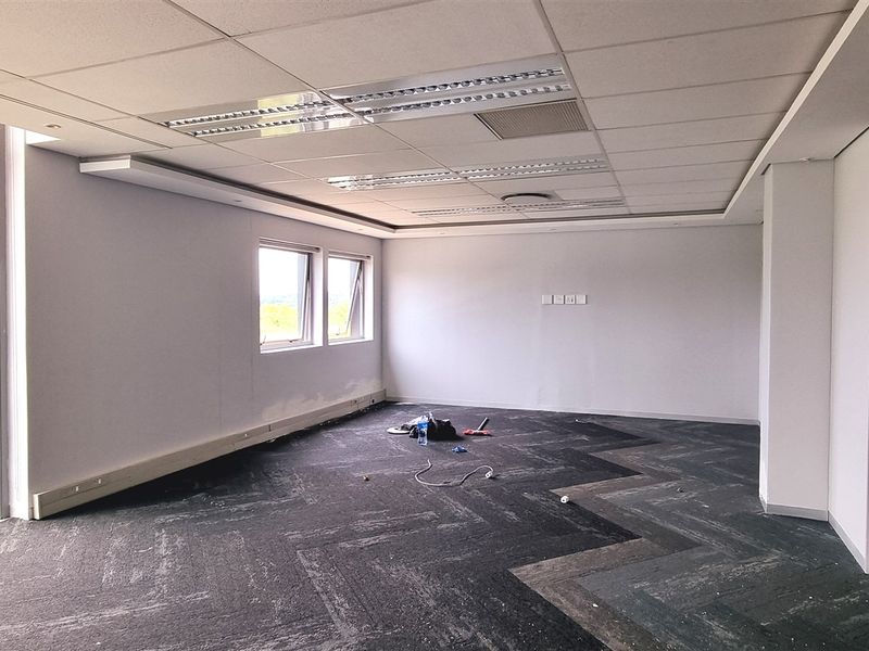 Office space to let in Bally Oaks Office Park - Photo 7