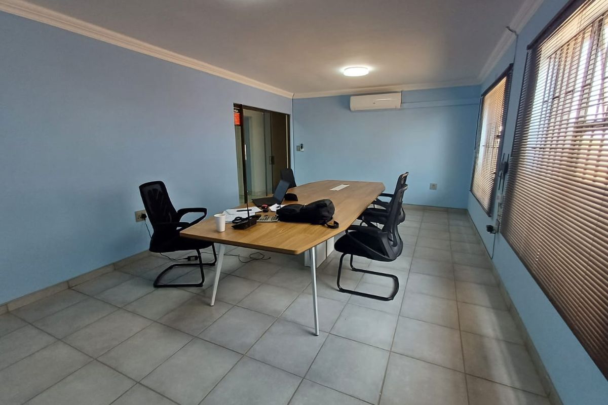 Warehouse for Sale in Louis Trichardt - Photo 4