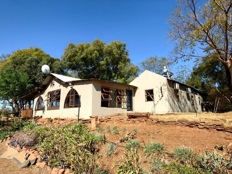 Groot Marico - Excellent farm -Water, water and more water! - Photo 3