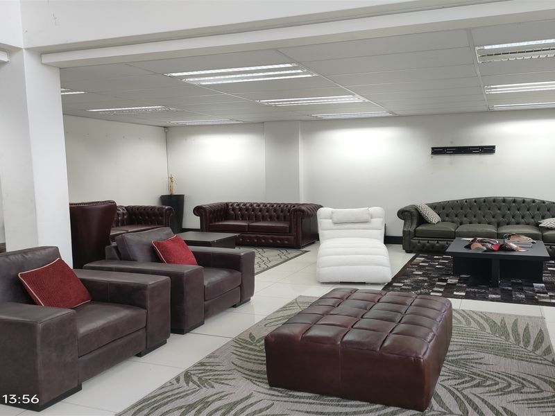 531m2  Warehouse  - TO LEASE OR FOR SALE R7 830 000.00 plus vat - Photo 5