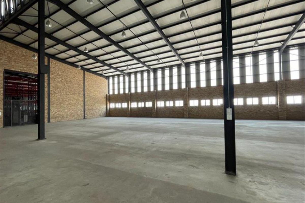 1345m2  Warehouse  - TO LEASE or FOR SALE R13 450 000,00 plus vat - Photo 3