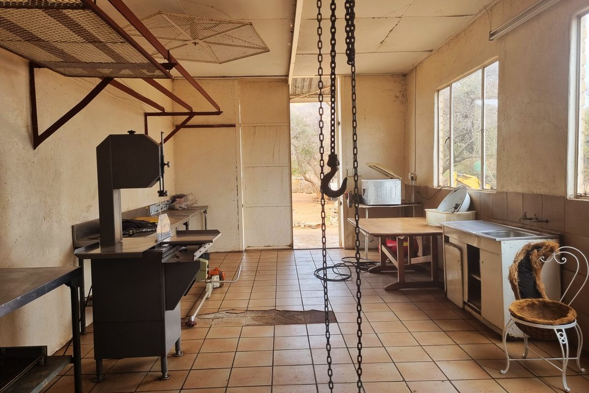 Limpopo – Magnificent Game Farm & Lodge - A Rare Investment Opportunity - Photo 3