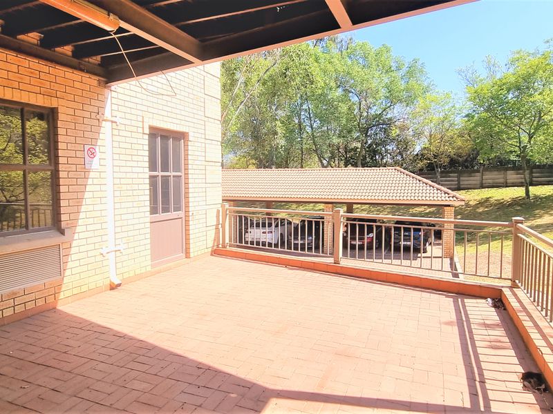 Ground floor space to let in Eton Office Park - Photo 8