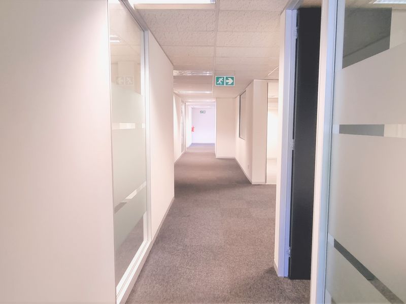 Ground floor space to let in Eton Office Park - Photo 10