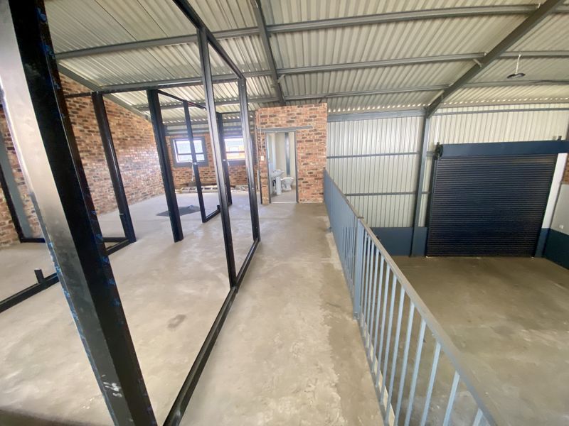 Prime 225 m2 Industrial Space in Halfway House, Midrand - Photo 8
