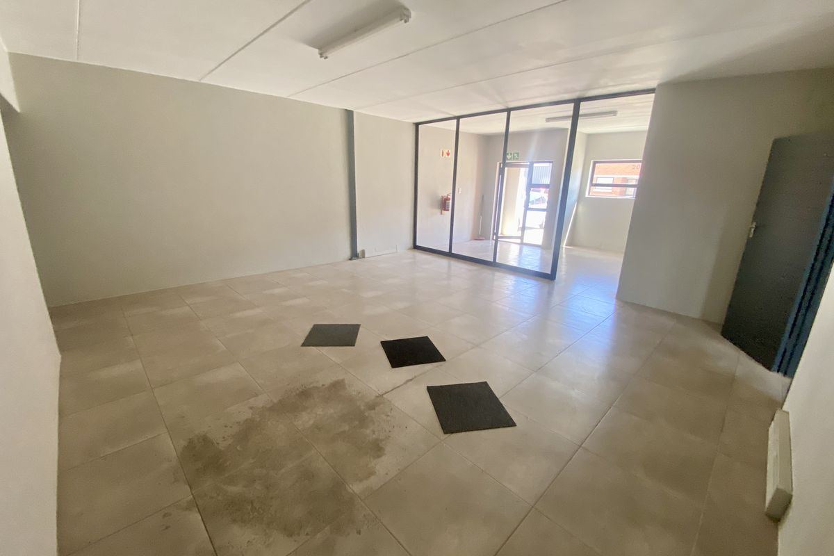 Prime 225 m2 Industrial Space in Halfway House, Midrand - Photo 4