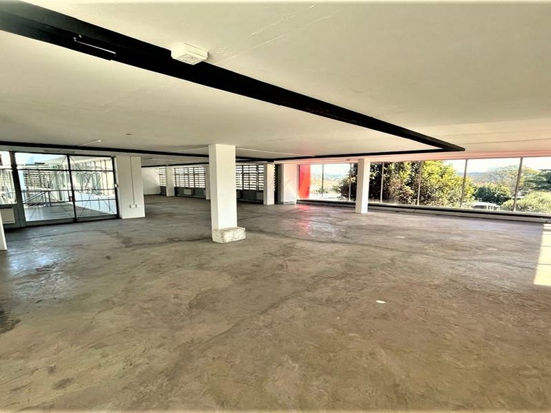 Office space to let in Parktown North - Photo 2
