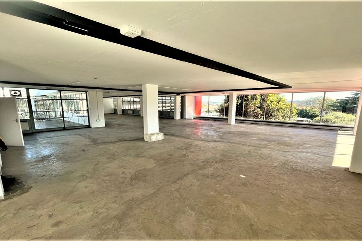 Office space to let in Parktown North - Photo 2