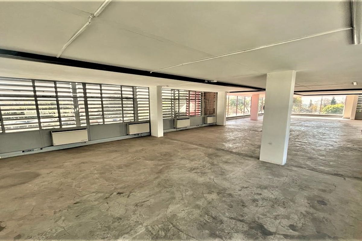 Office space to let in Parktown North - Photo 3