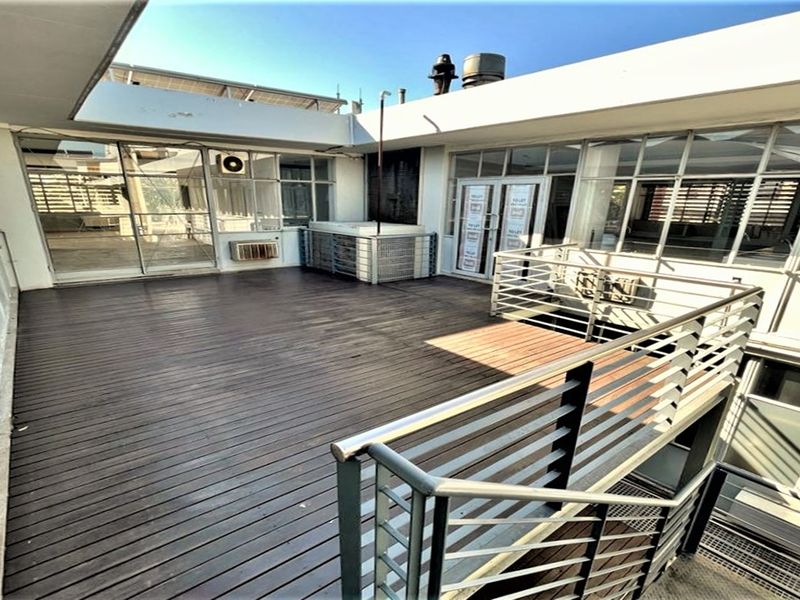 Office space to let in Parktown North - Photo 4