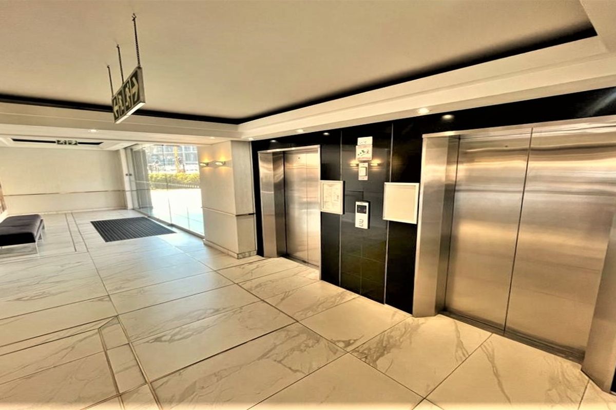 Office space to let in Parktown North/Rosebank - Photo 2