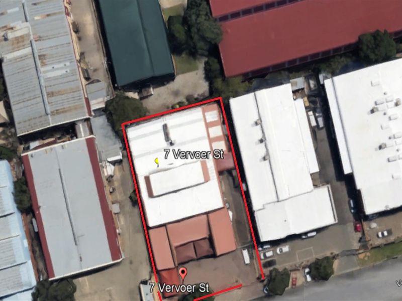 Aerial view of the industrial property located at 7 Vervoer Street, showing the building footprint, roof structure, and surrounding yard space.