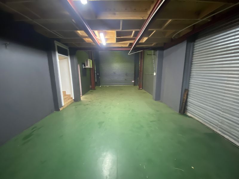 226m2 Mini Warehouse Unit For Sale in Capital Hill Business Park, Midrand – Prime Road Frontage - Photo 5