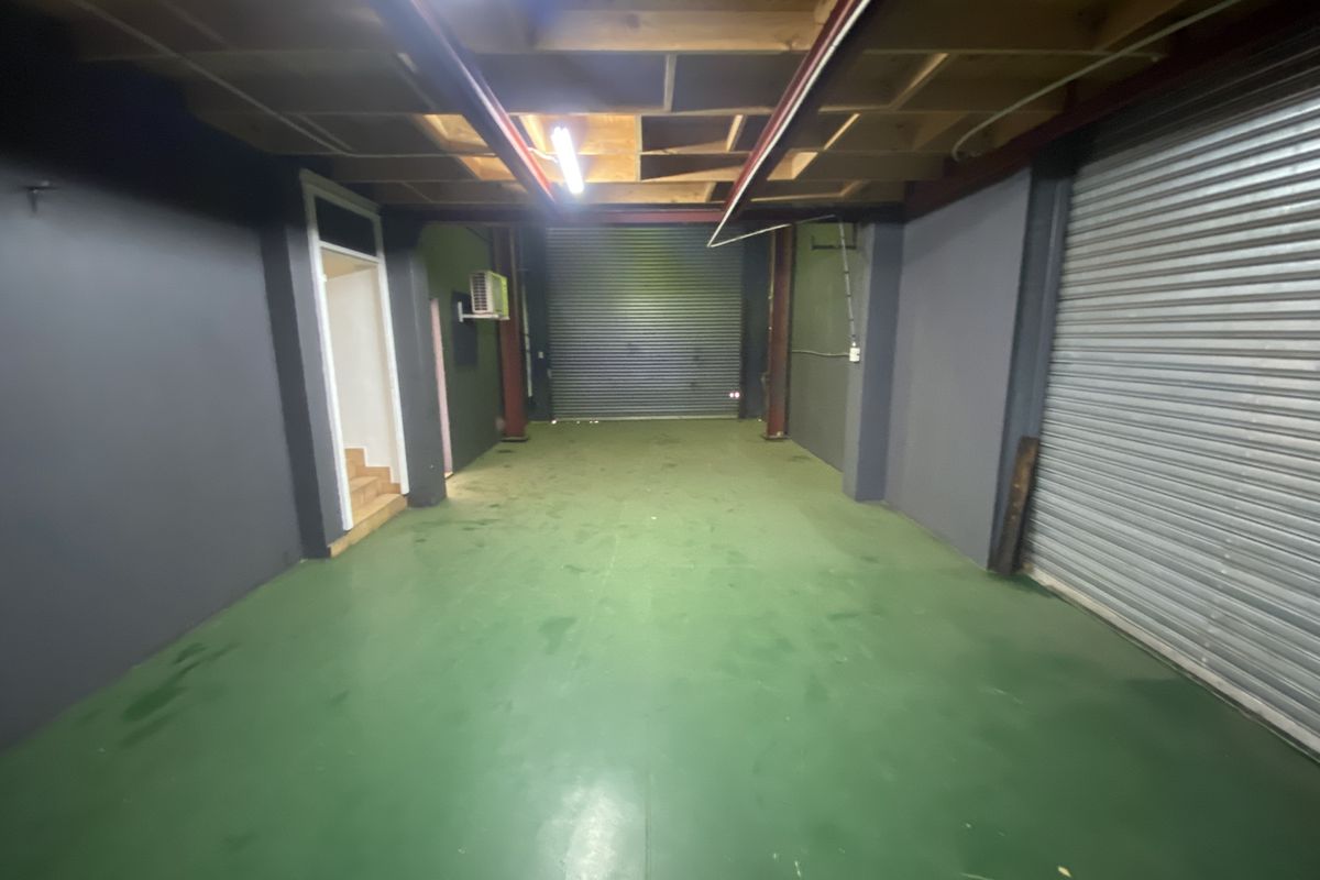 226m2 Mini Warehouse Unit For Sale in Capital Hill Business Park, Midrand – Prime Road Frontage - Photo 5