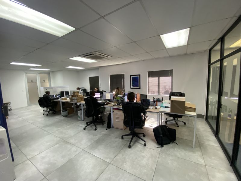 Premium A-Grade Office Space for Lease in Thornhill Office Park, Midrand - Photo 9