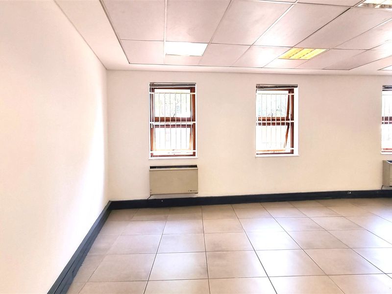 Office space to let on the Ground floor of 6 Mellis Road in Rivonia - Photo 6
