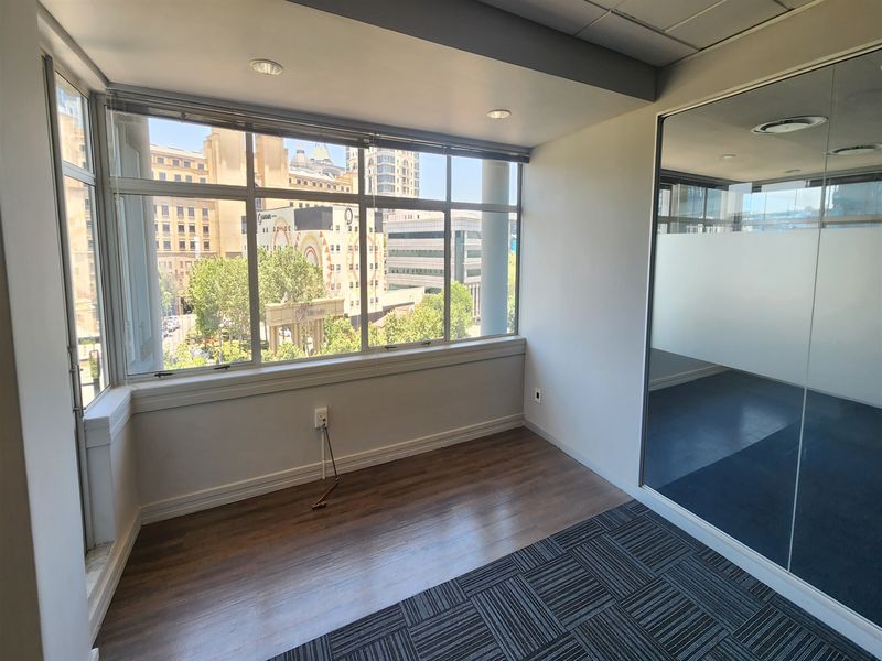 Office space to let in Sandown, Sandton - Photo 7