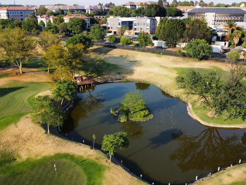 Office space to let on the 2nd floor in The Campus - Photo 2
