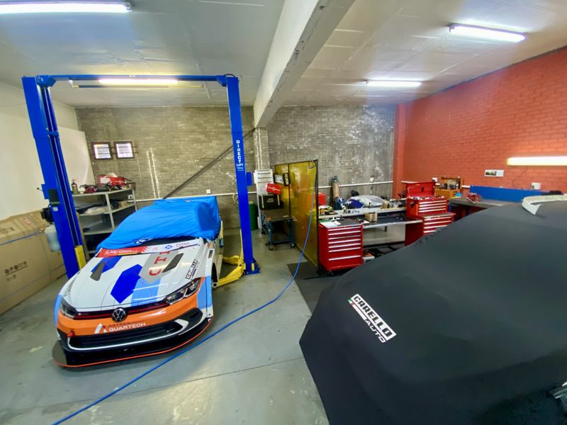 Prime Industrial Property in Kyalami. - Photo 2