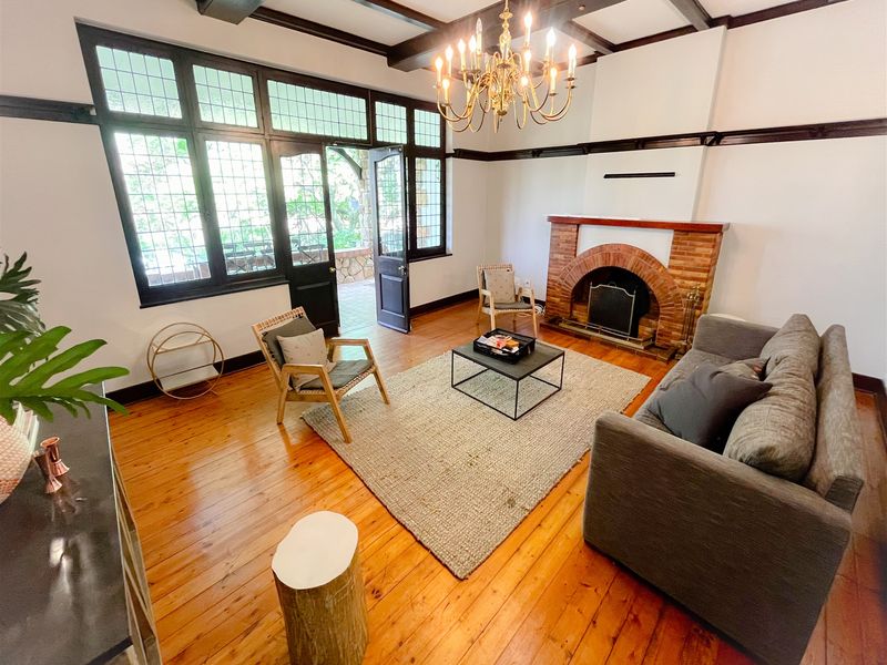 Office space to purchase in Parktown - Photo 6