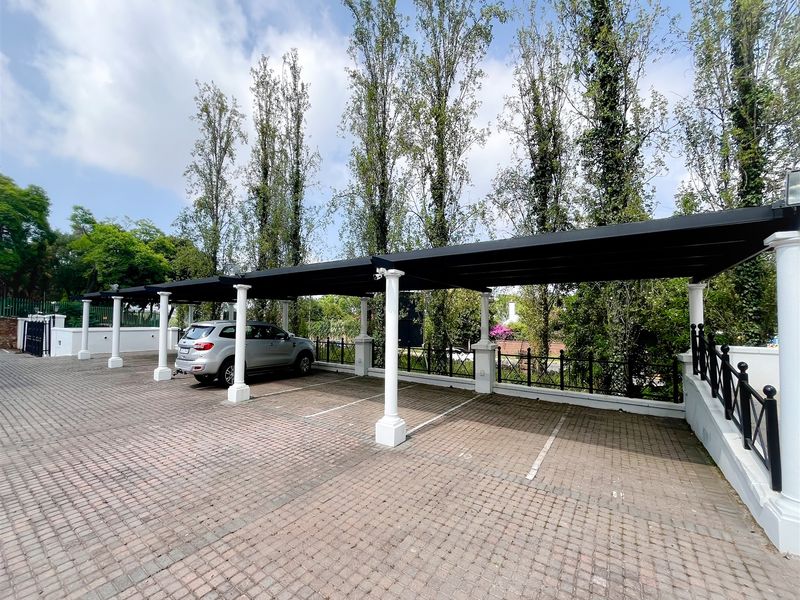 Office space to purchase in Parktown - Photo 10