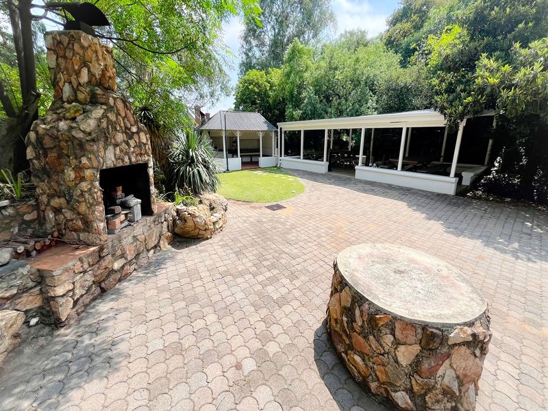 Office space to purchase in Parktown - Photo 8