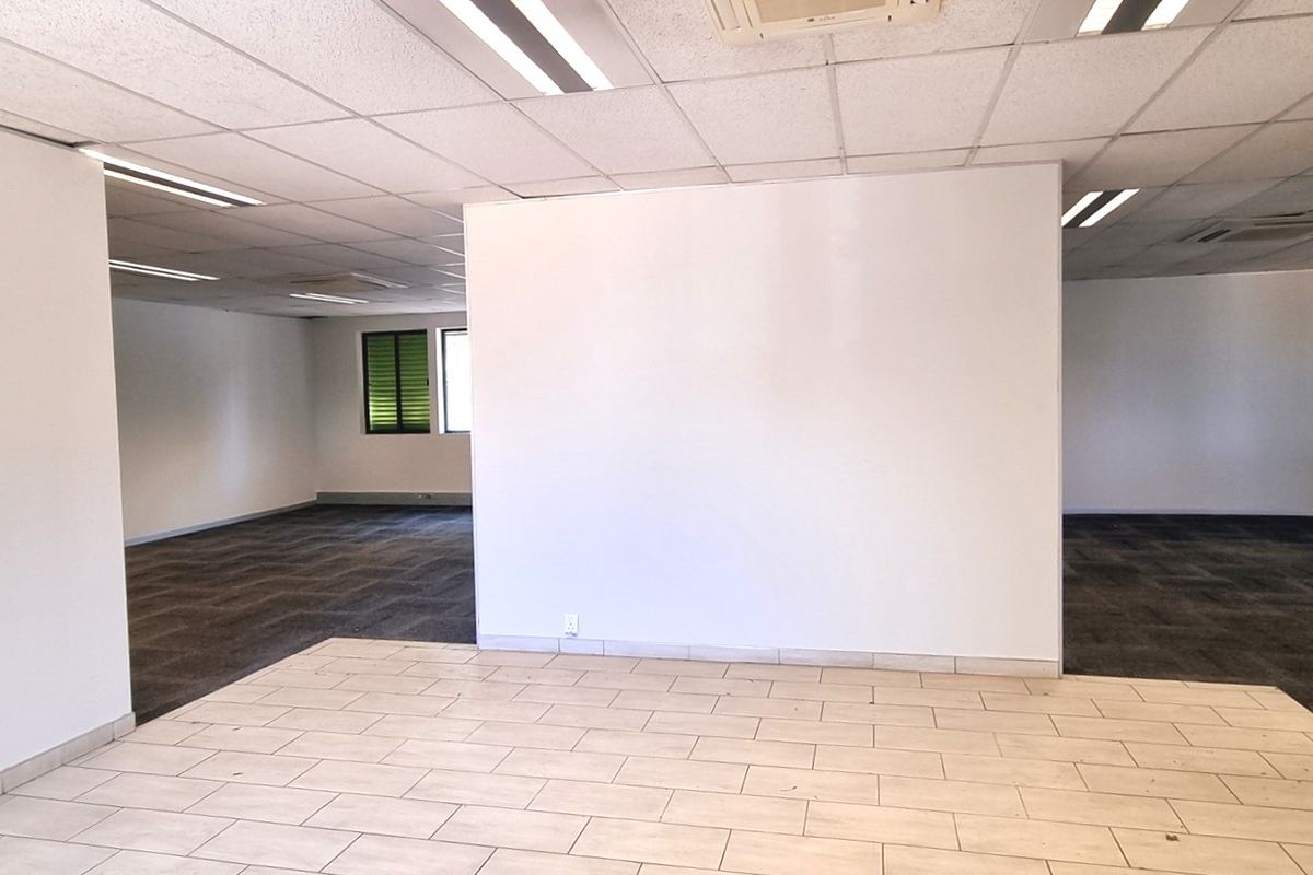 Office space to let on the 1st floor of Block E in Homestead Park Rivonia - Photo 2