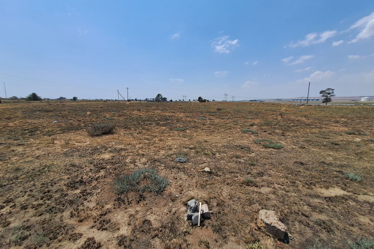 Vacant Commercial Stand for Sale – Ideal Investment Opportunity - Photo 2