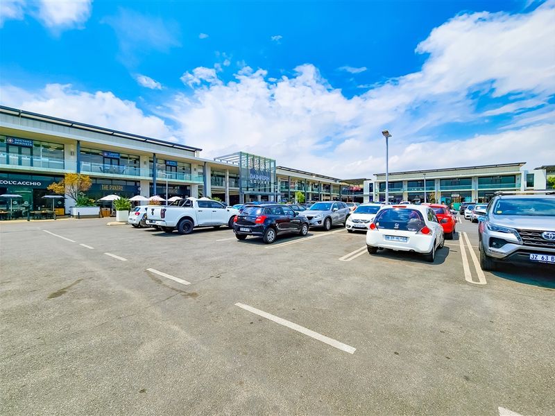 Open Plan Office to Let in Dainfern Square - Photo 3