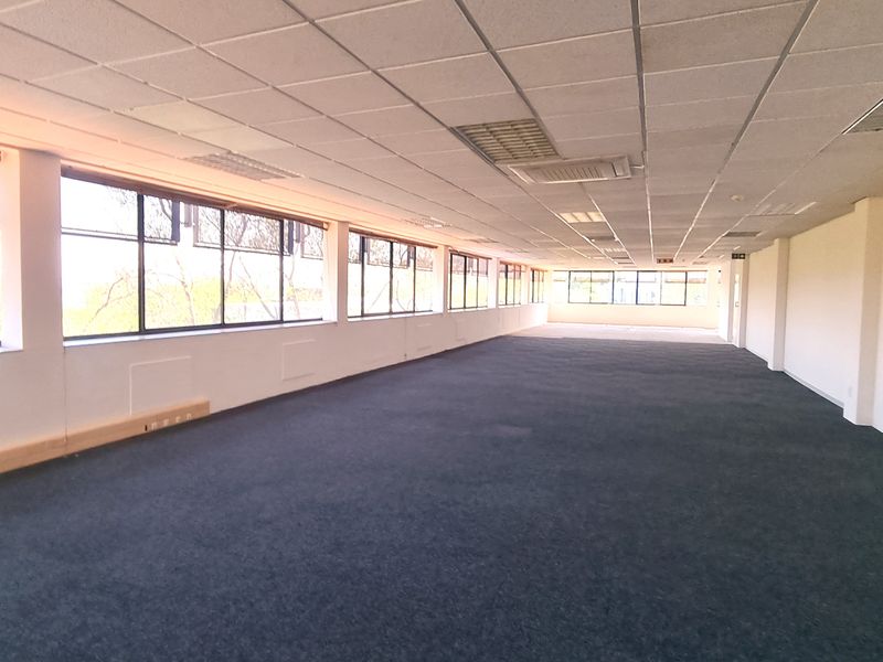 Office space to let in The Woodlands Office Park - Photo 5
