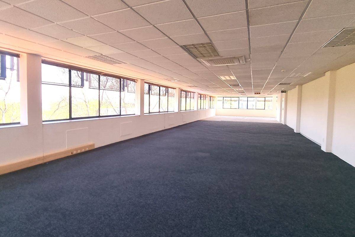 Office space to let in The Woodlands Office Park - Photo 5