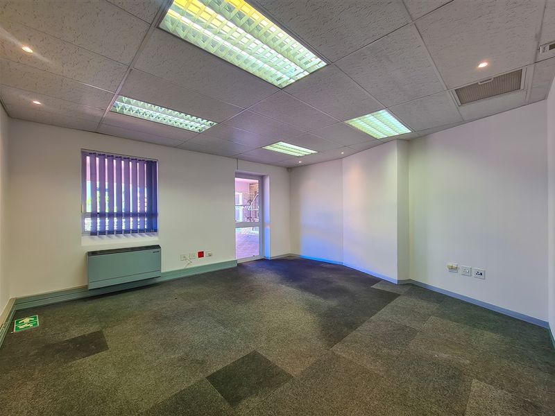 362m2 Office to Let in Meersig Office Park - Photo 7