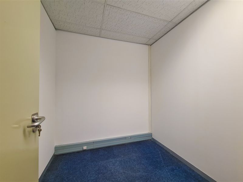 362m2 Office to Let in Meersig Office Park - Photo 9