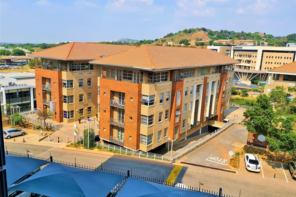 362m2 Office to Let in Meersig Office Park - Photo 4