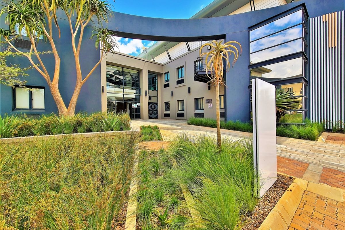 197m2 Office to Let in Clearwater Office Park - Photo 4