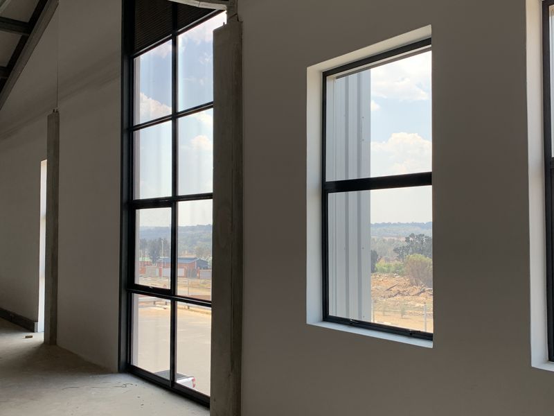 Warehouse to let in Longlake - Photo 8