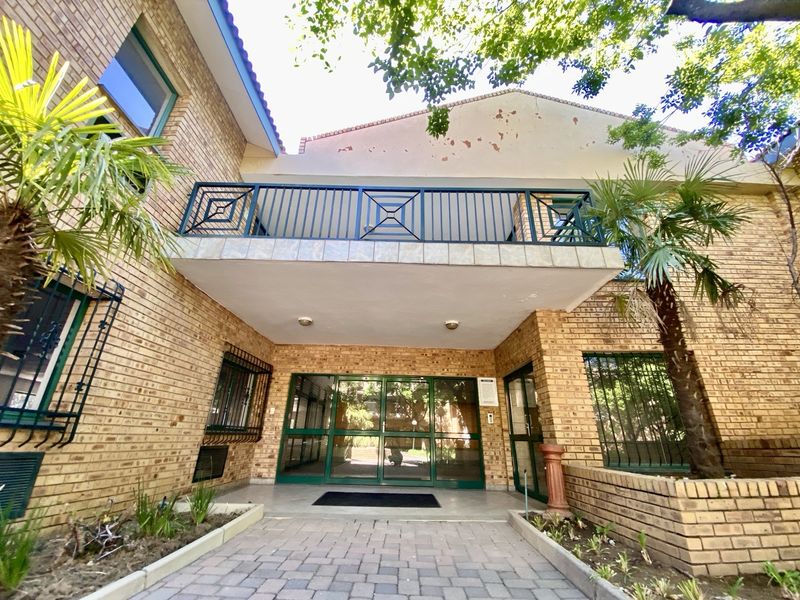 Accessible Ground Floor Office Space in Secure Midridge Park - Photo 10